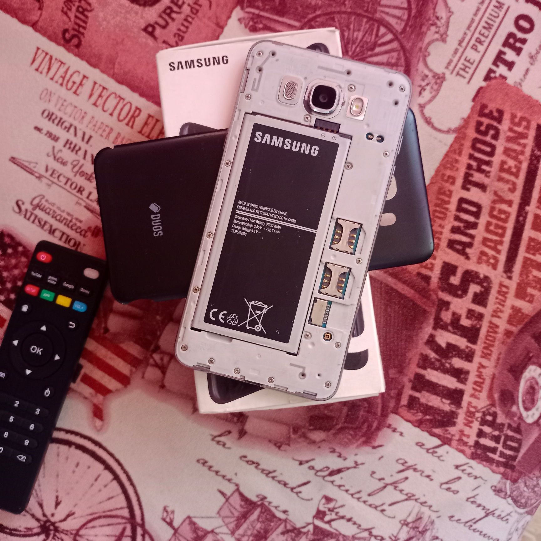 Продам телефон на запчасти икран под замену