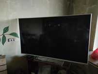 SONY телевизор в хорошем состоянии