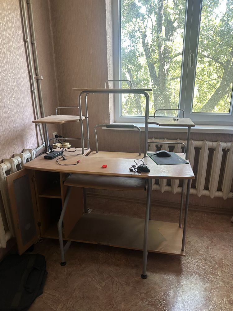 Компьтерный стол