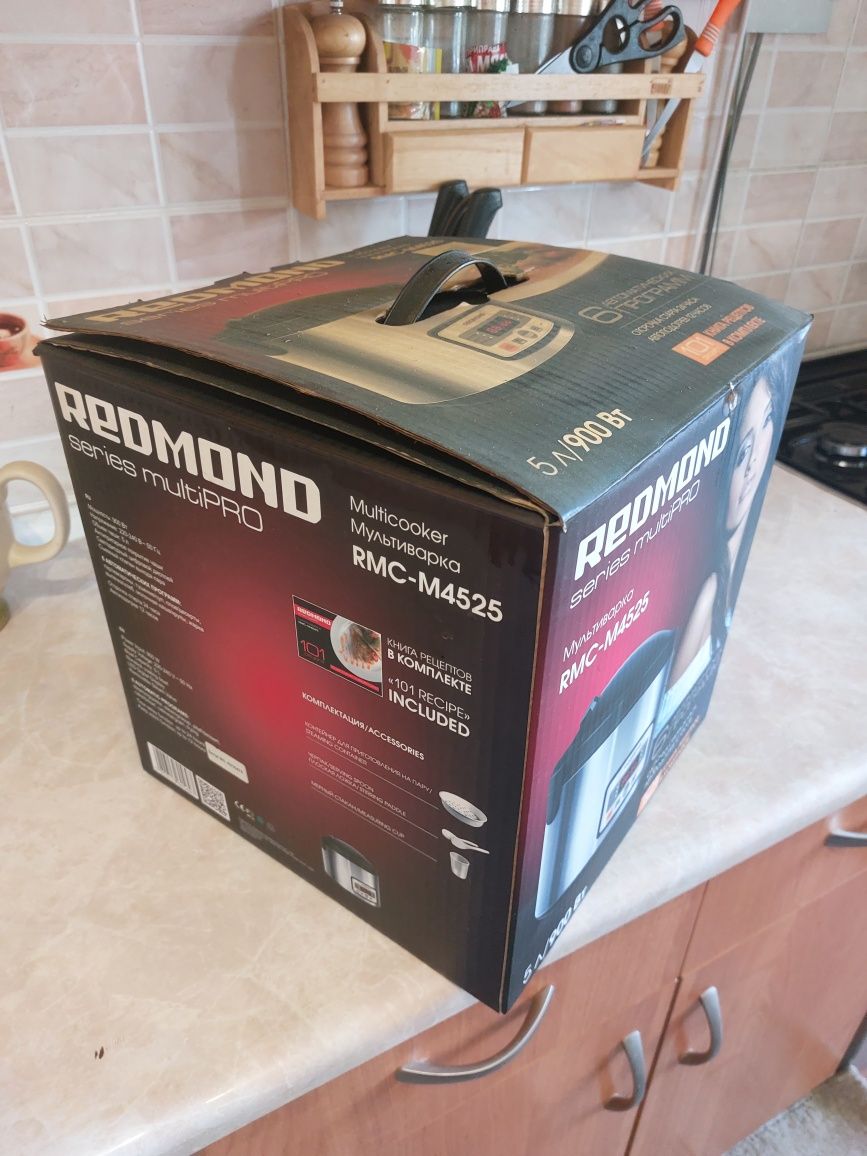 Мультиварка REDMOND Series Multi PRO