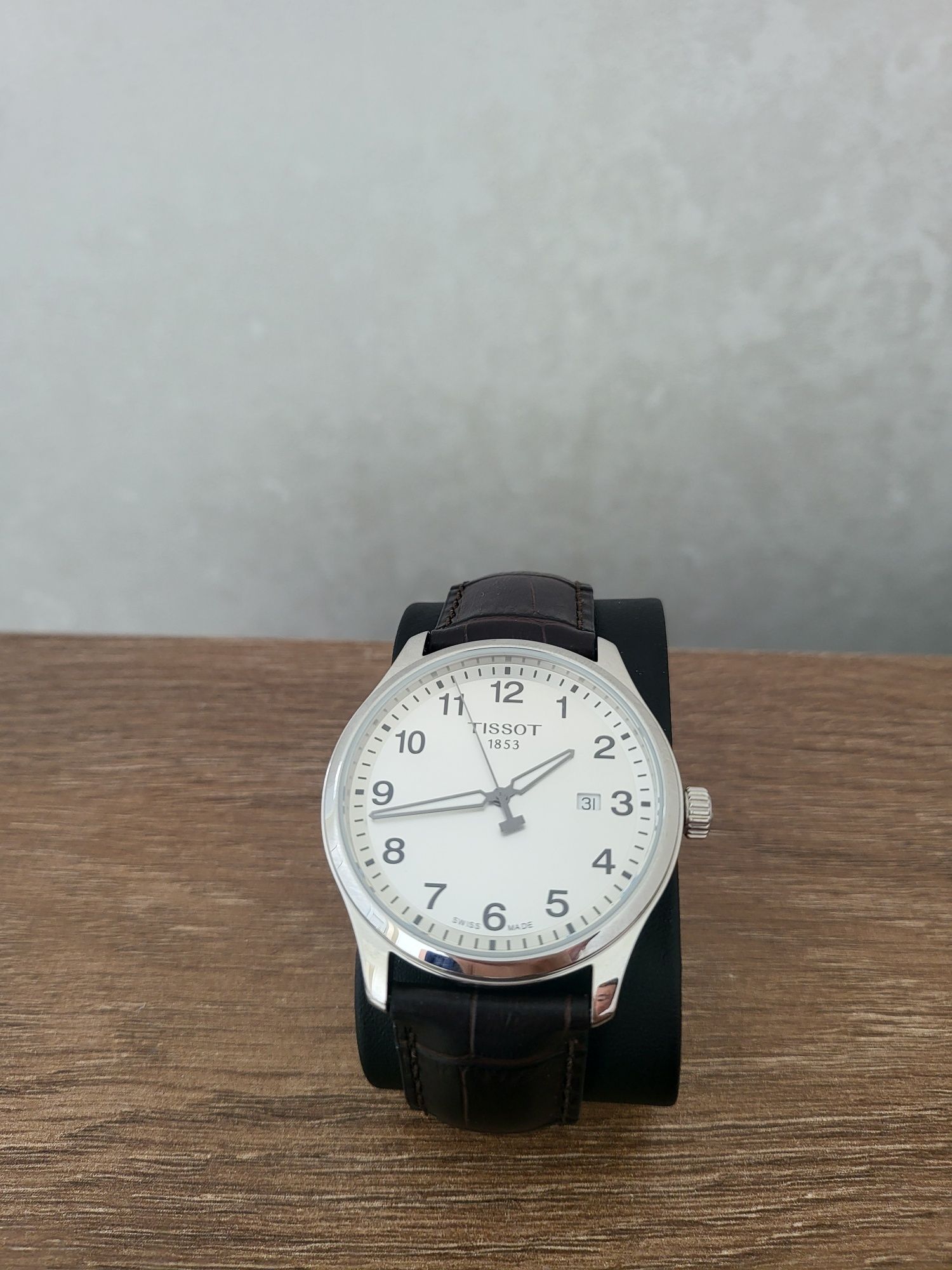 Продам часы Tissot