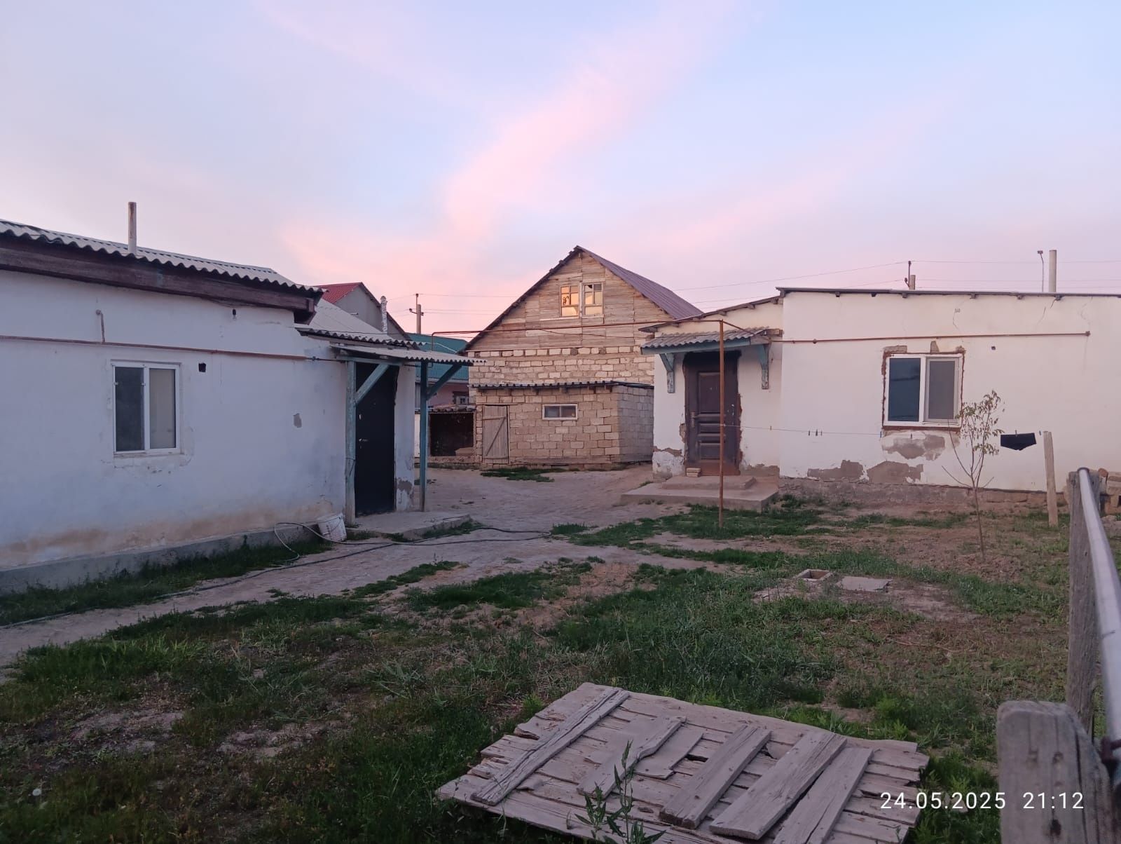 Атыраудан уй сатылады