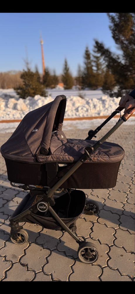 Продам коляску люльку joie в отличном состоянии