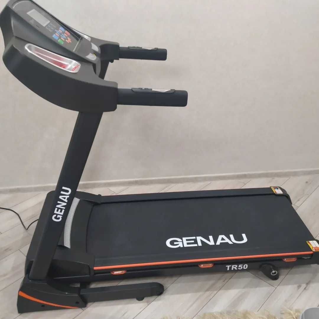 Продам беговую дорожку GENAU TR50