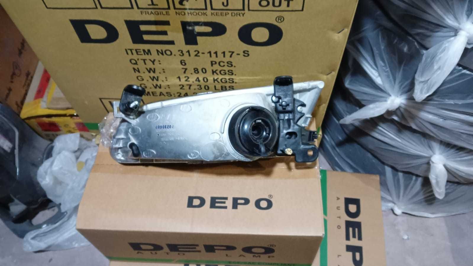 Продаю фары Тойота Камри Toyota Camry 20 Usa новый депо