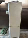 Продам Холодильник Indesit’