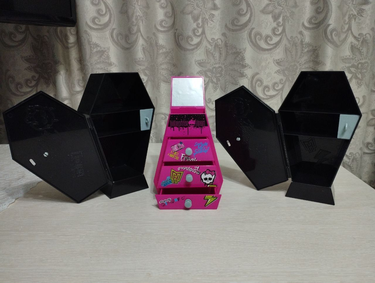 Органайзер монстр хай