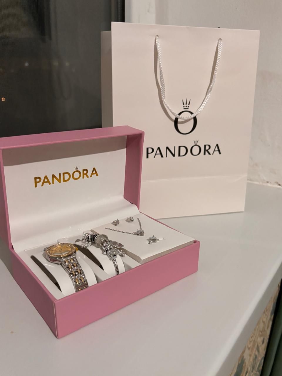 Pandora 12.000 срочно