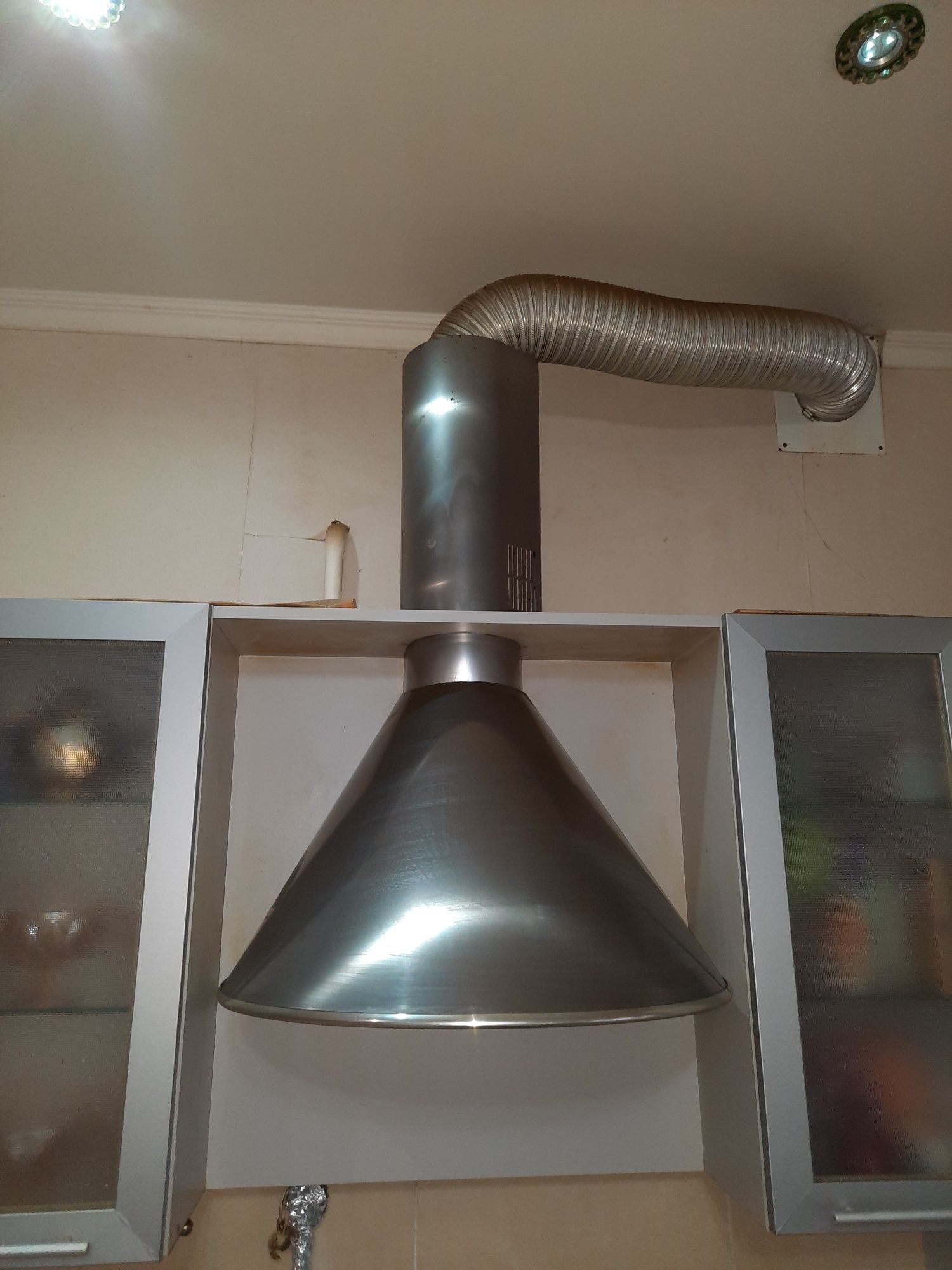 Вытяжка Turboair Agrigento продам срочно