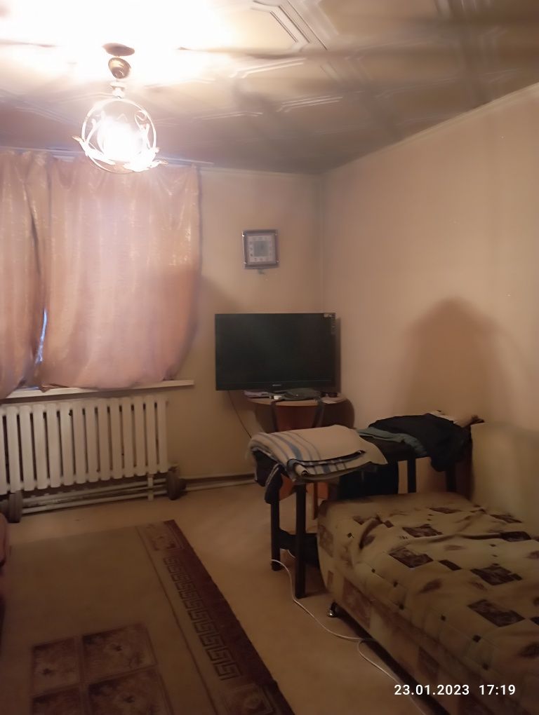 Дом продам с большим гаражом срочно