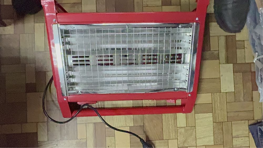 Продам электрический обогреватель.