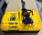 Зарядное устройство Dewalt DCB118, 8Ач, оригинал, новое, не переделка