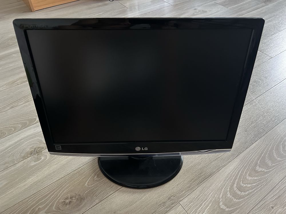 Монитор LG Flatron W1954SE-PF