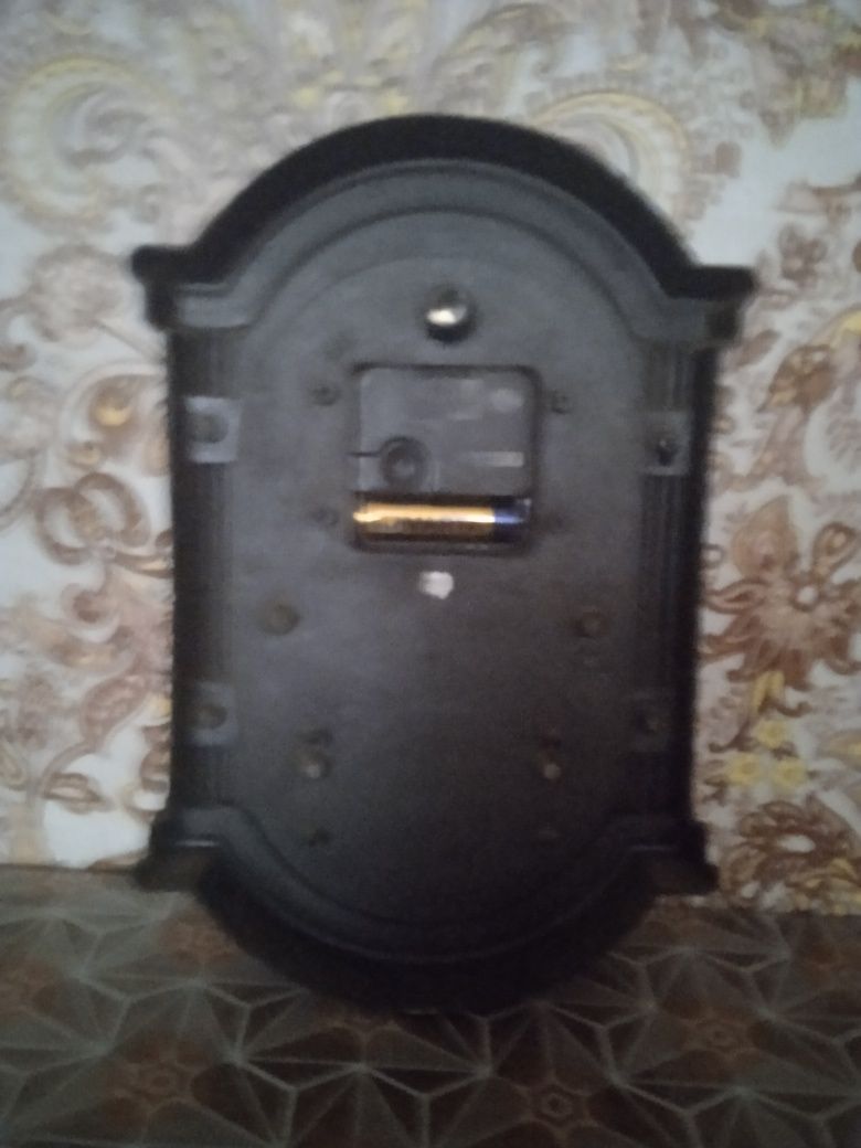 Настенные электронные часы