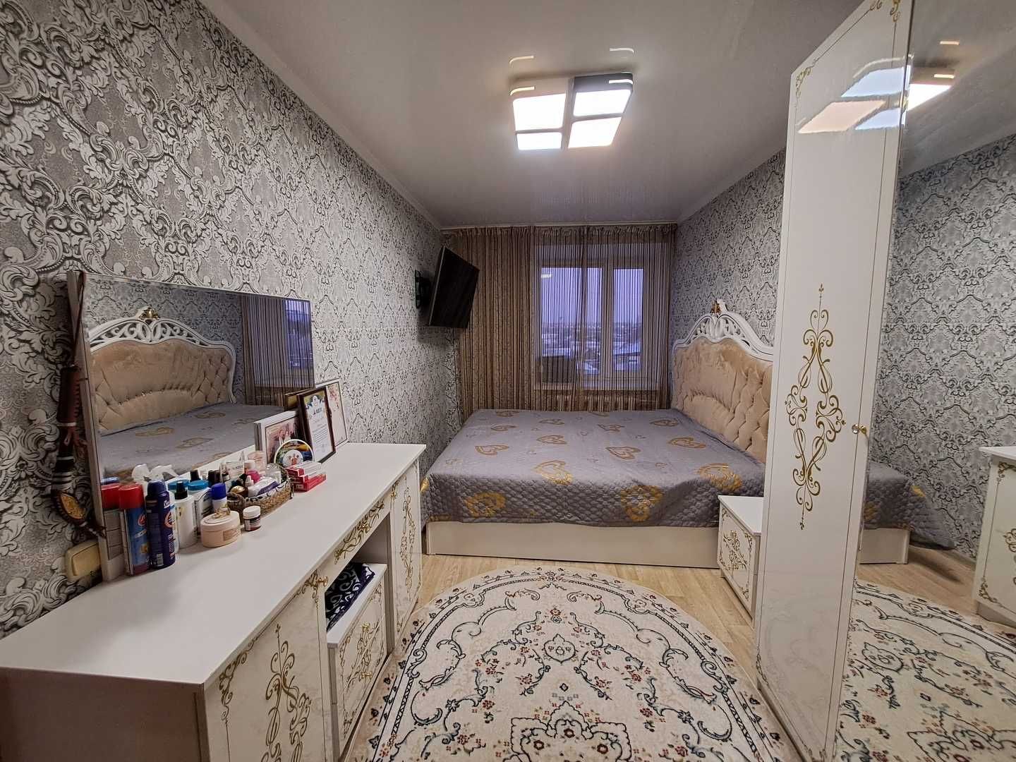 Продам 4х комнатную квартиру на КСК