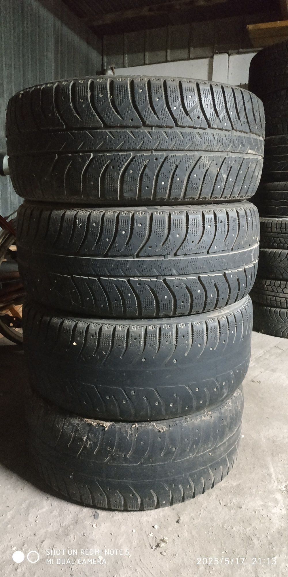 Продам Резину  R18