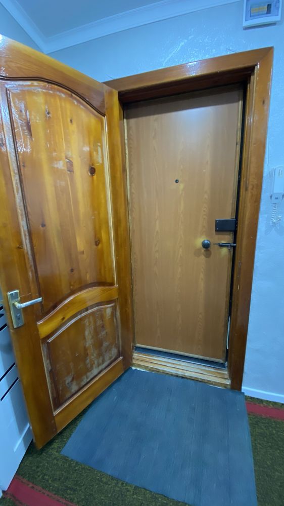 Срочно продам двер