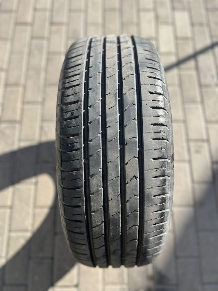 215/55 R17 Kumho 1шт