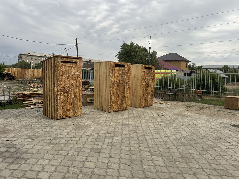 Продам уличные туалеты