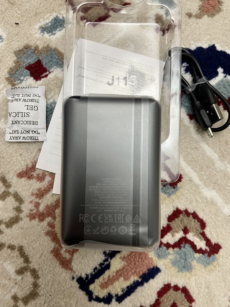 Продам power bank oт hoco новая