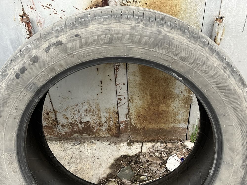 Шины летние Dunlop 3шт и 1шт Michelin 235*55*R20