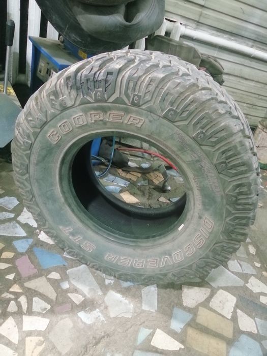 Шина, балон одиночки «гудрич» 255/85/16 и cooper discov 305/70/16