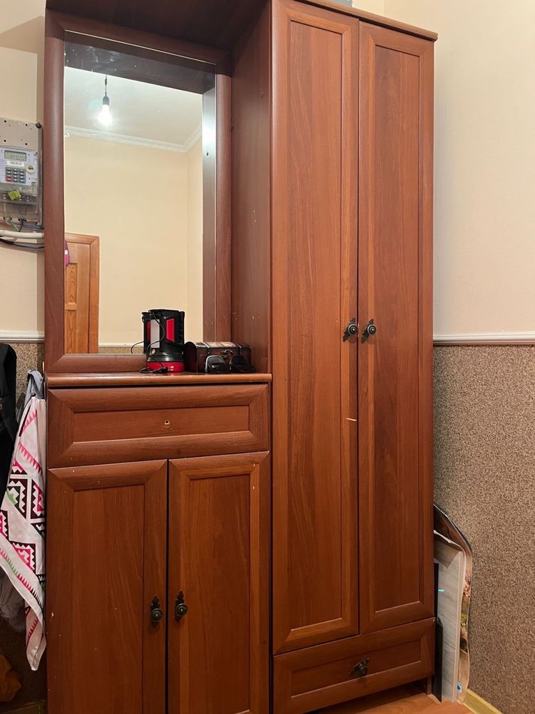 Шкаф для прихожий