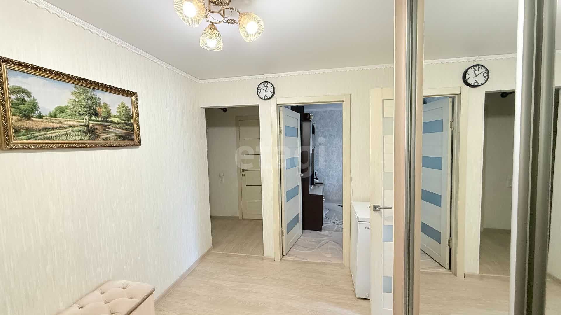 Продается 2комнатная квартира,20 мкр