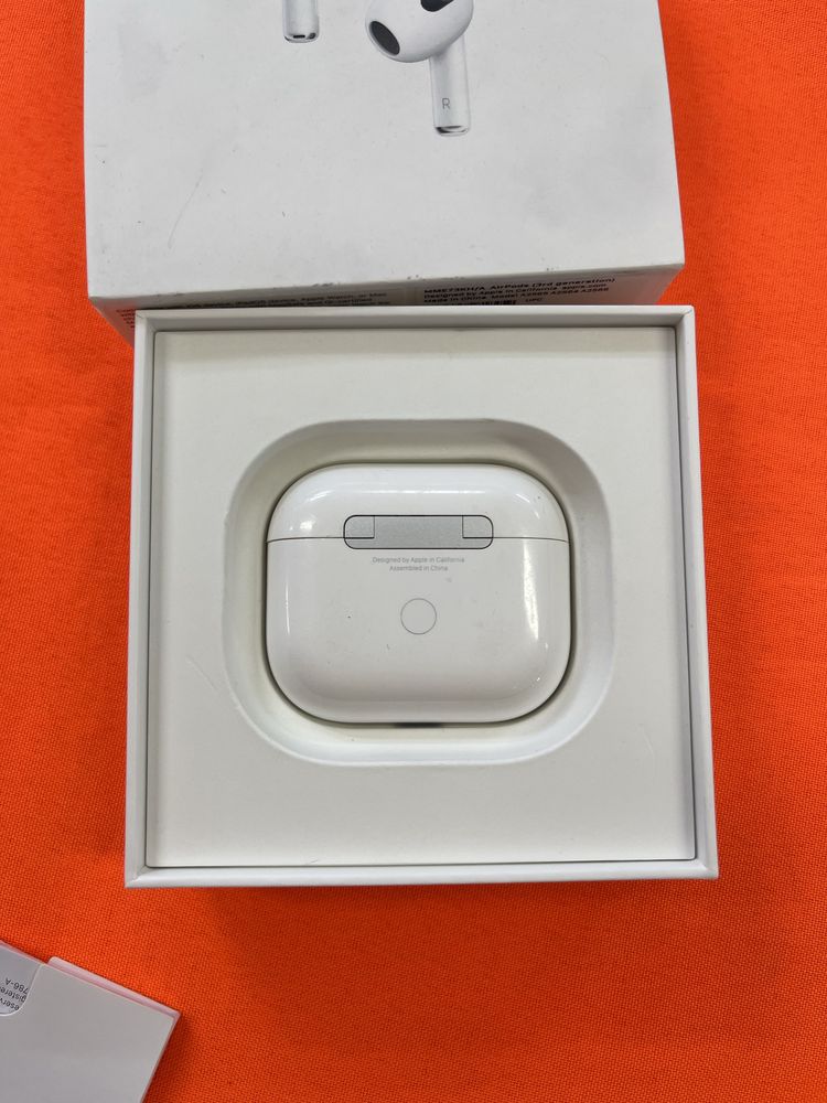 Кейс Airpods 3 оригинал