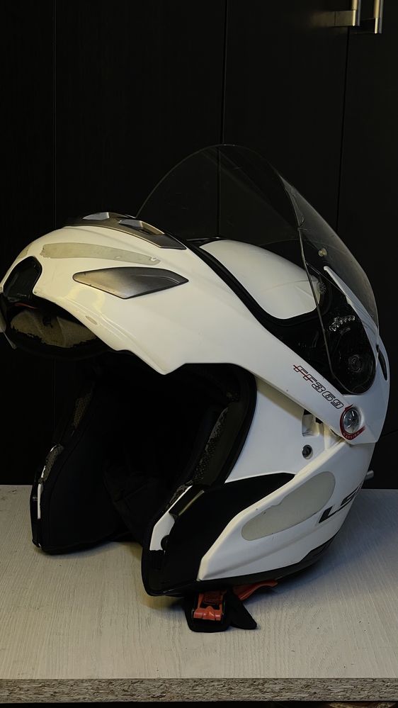 Шлем интеграл LS2 model-DELTA