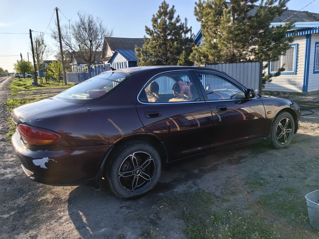 Продам  автомобиль Mazda xedos 6