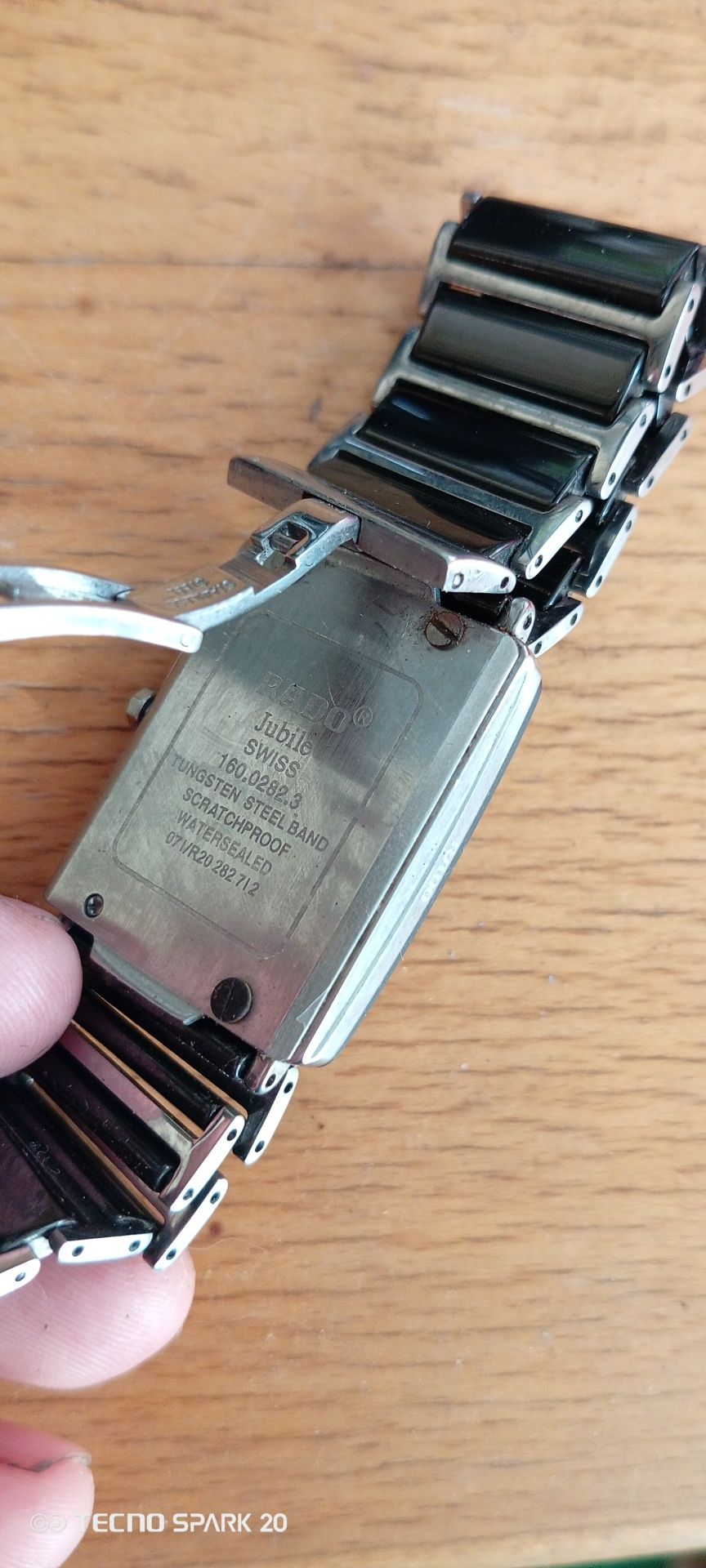 Продам часы Rado