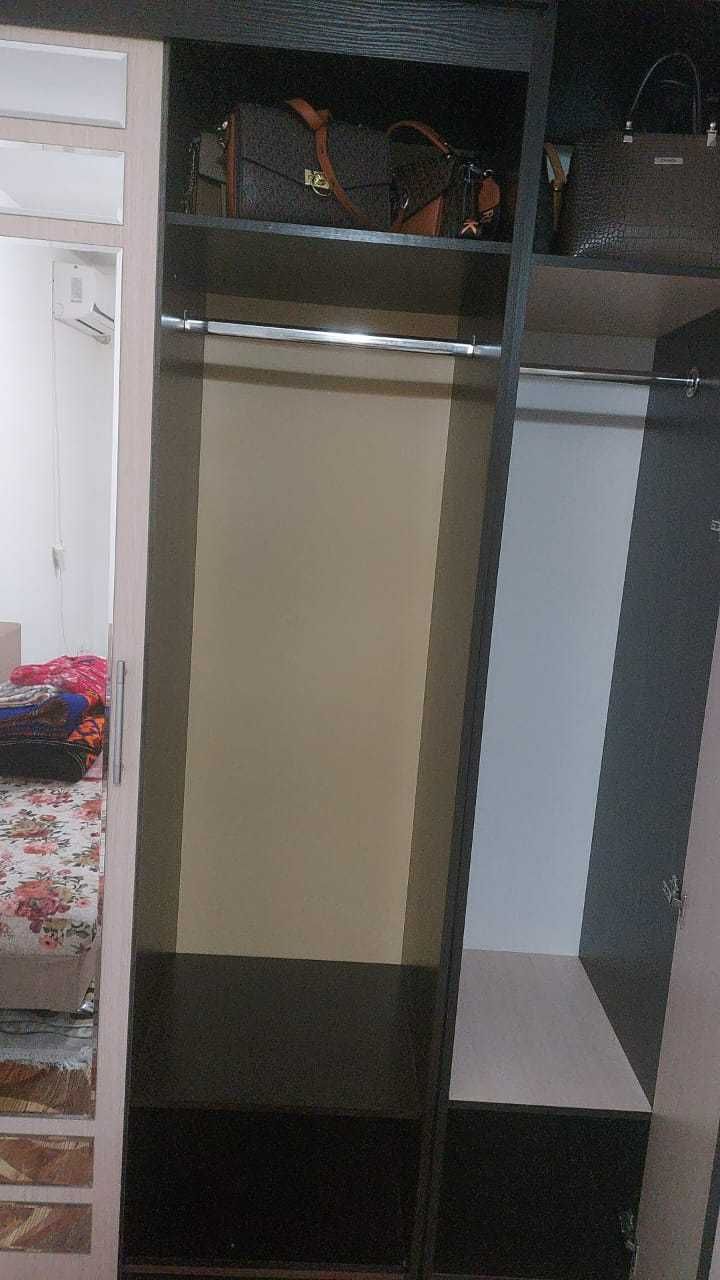 Шкаф многосекционный