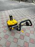 Продам снегоуборочную машину Huter SGC 2000E