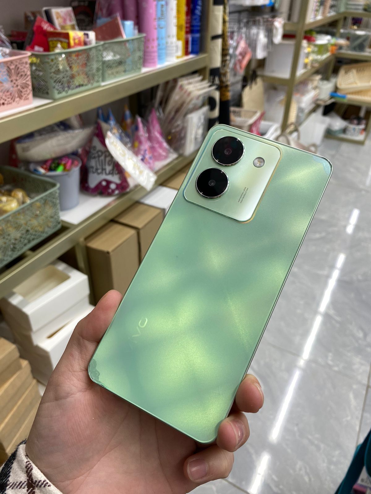 Продам смартфон vivo Y27S