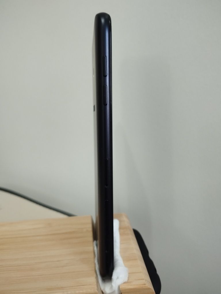 Самсунг SM-J530FM