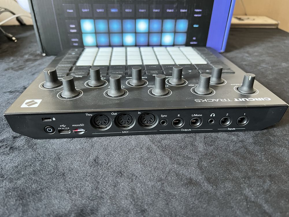 Notation Circuit Tracks