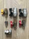 Новый газовый кран 1/2 со штуцером и краны для воды 3/4 и 1/2