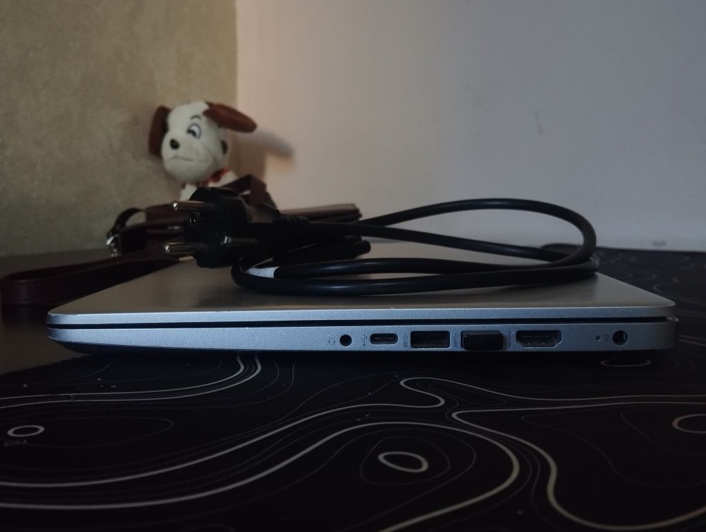 Ноутбук hp laptop