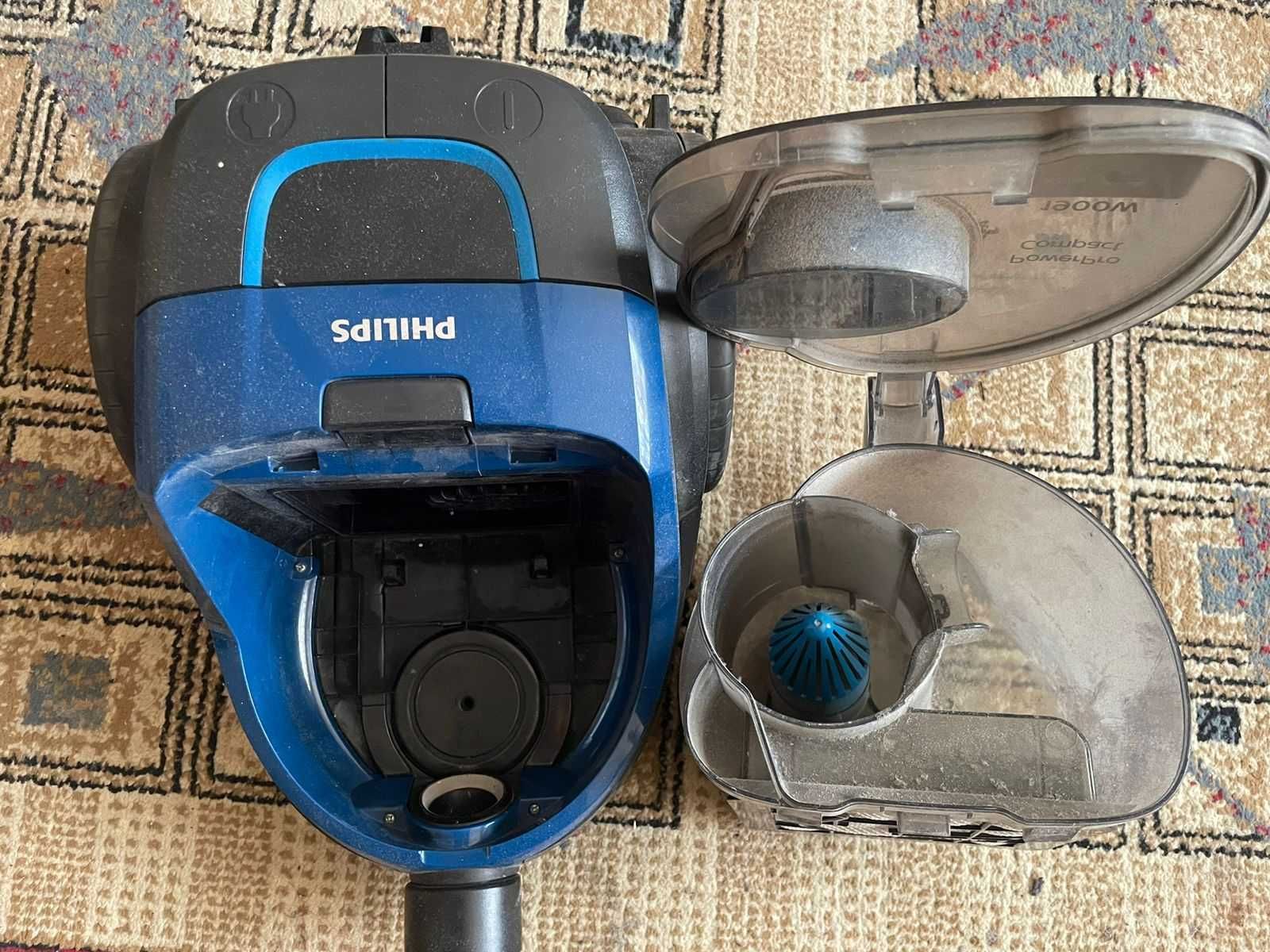 Пылесос Philips FC9352/01 синий