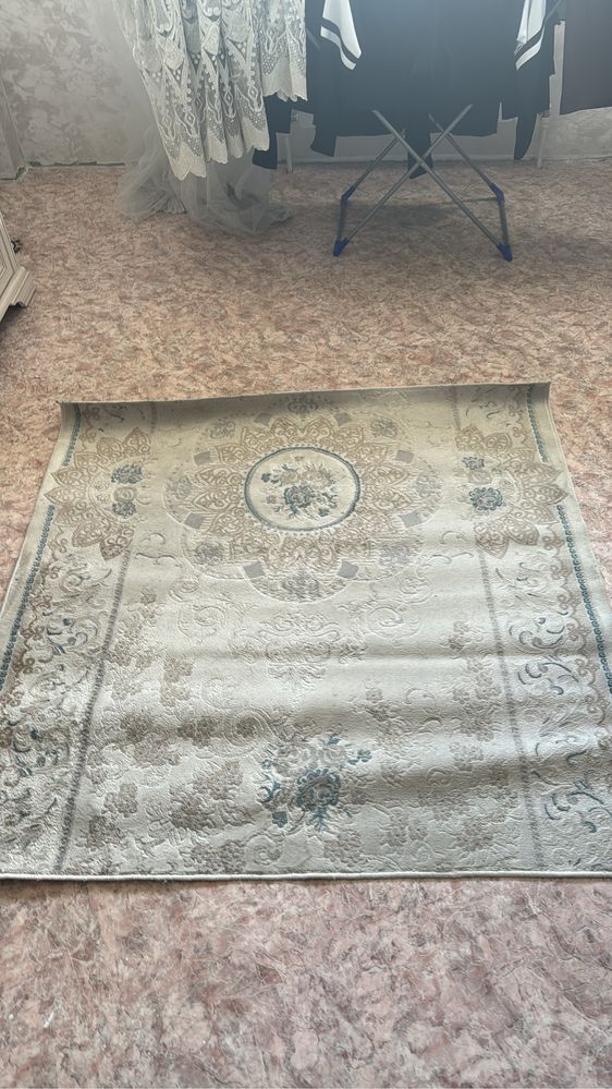 Ковровые дорожки, б/у продам