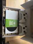 Продам икс бокс xbox 5 -512gb