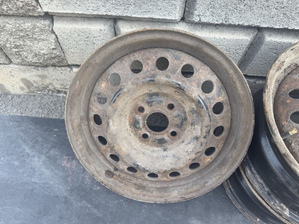 Диски железные R15