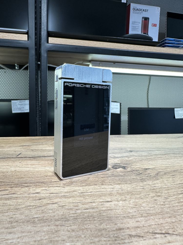Мобильный телефон Porsche Design, 777/A10