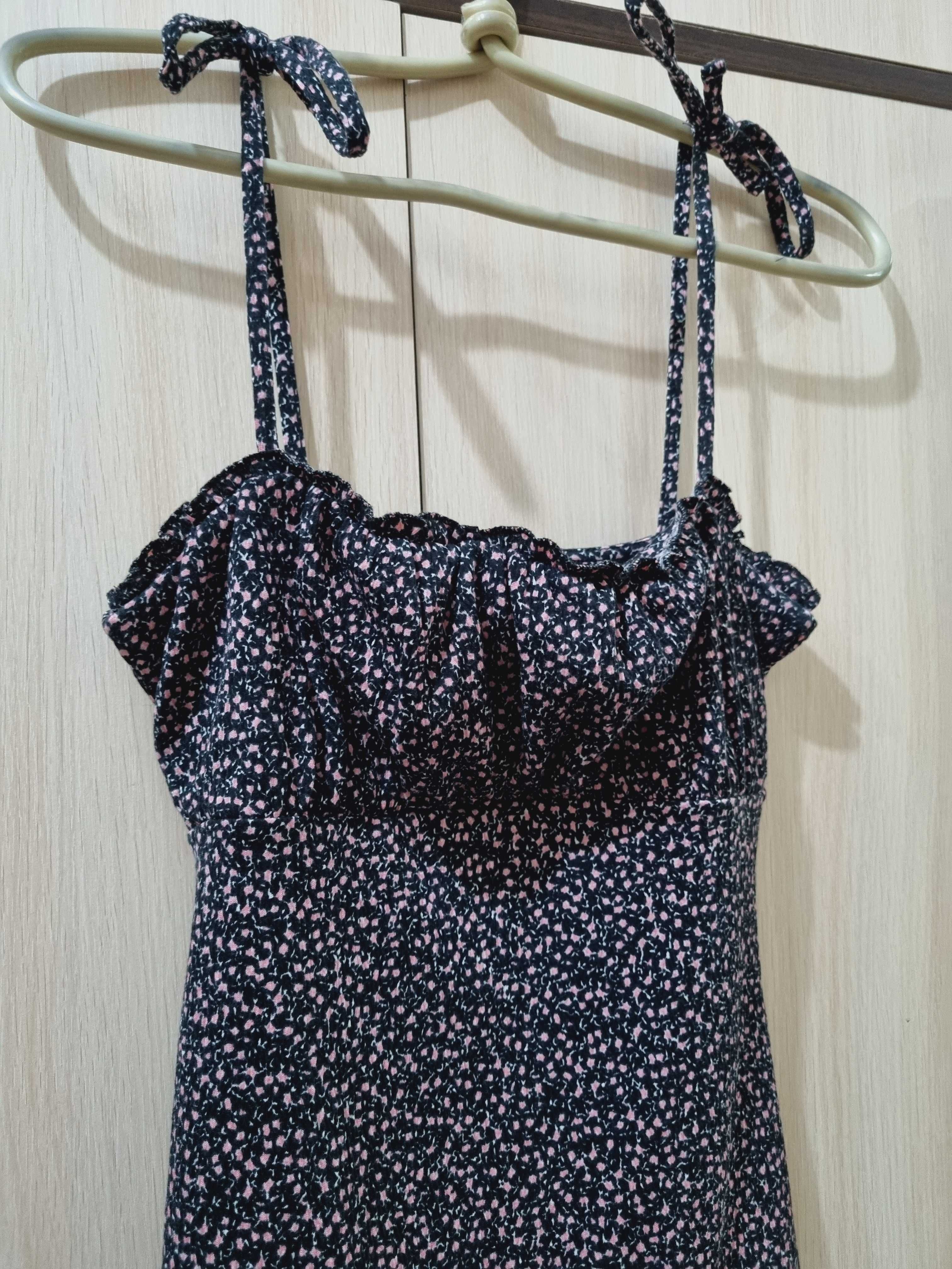Продвм сарафан красивый фирмы divided h&m