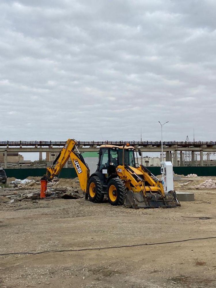 Аренда,заказ трактора, экскаватора погрузчика, гидромолот Актау JCB