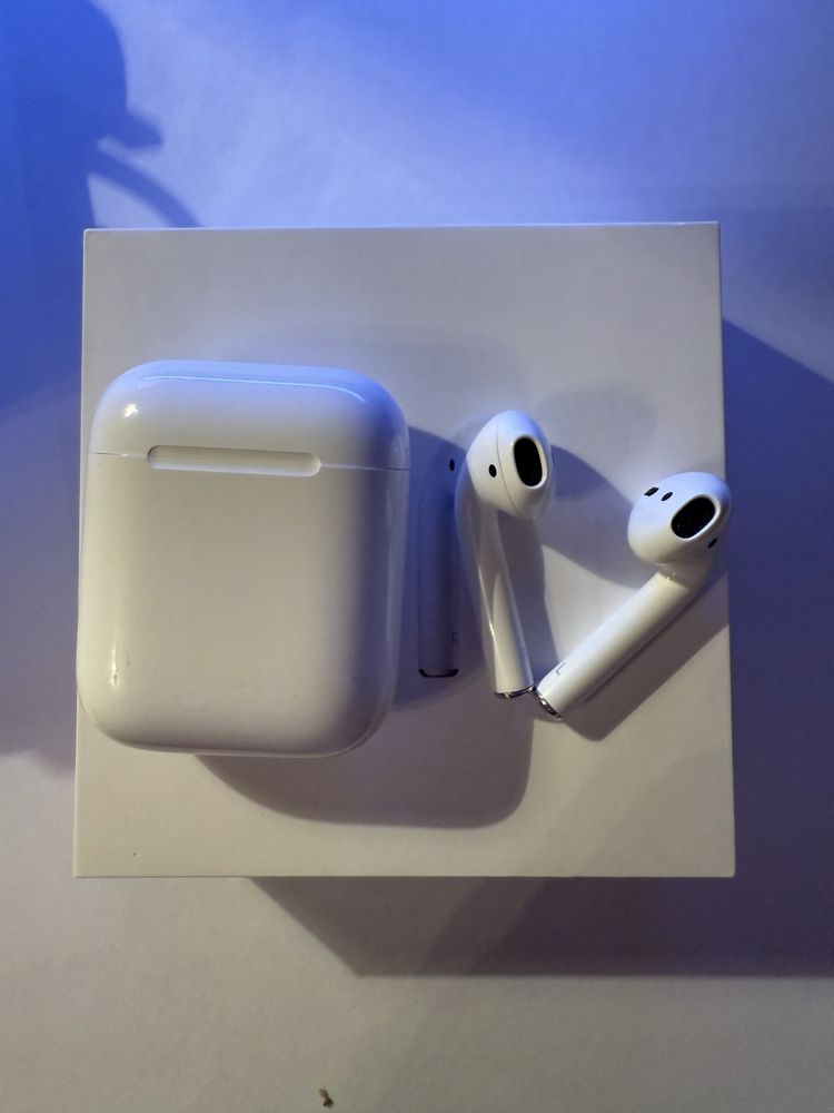 Iphone XR 128 GB RED + AirPods 2nd generation