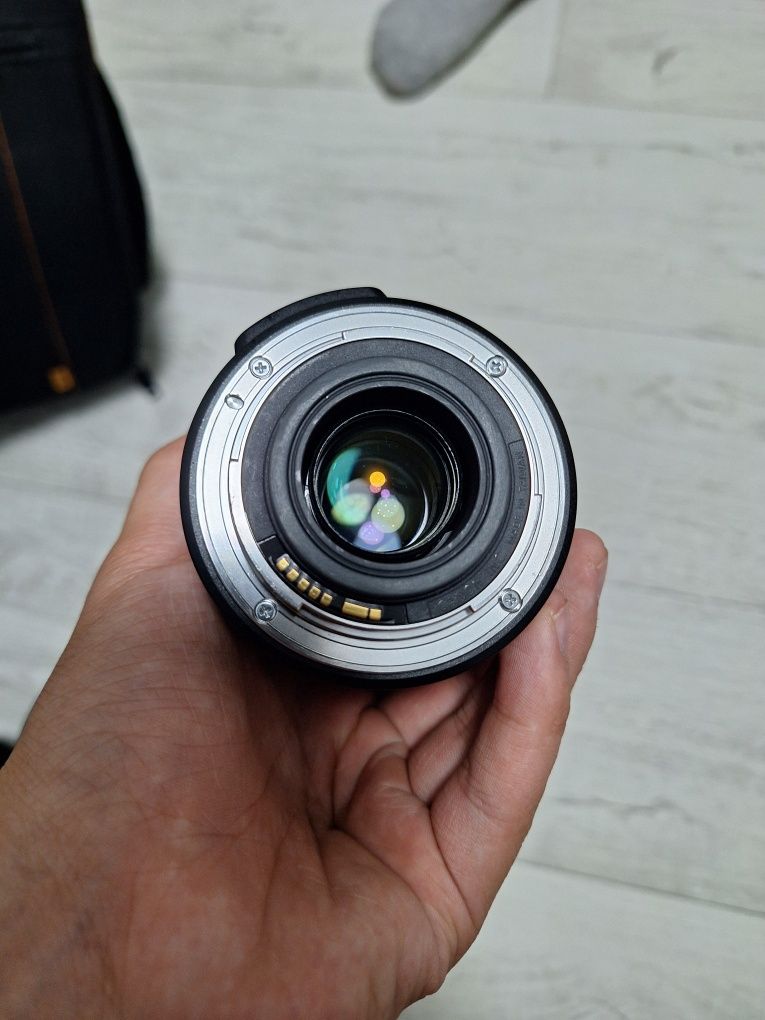 Продам обьектив на canon