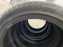 Продам резину BRIDGESTONE 235/45/18
