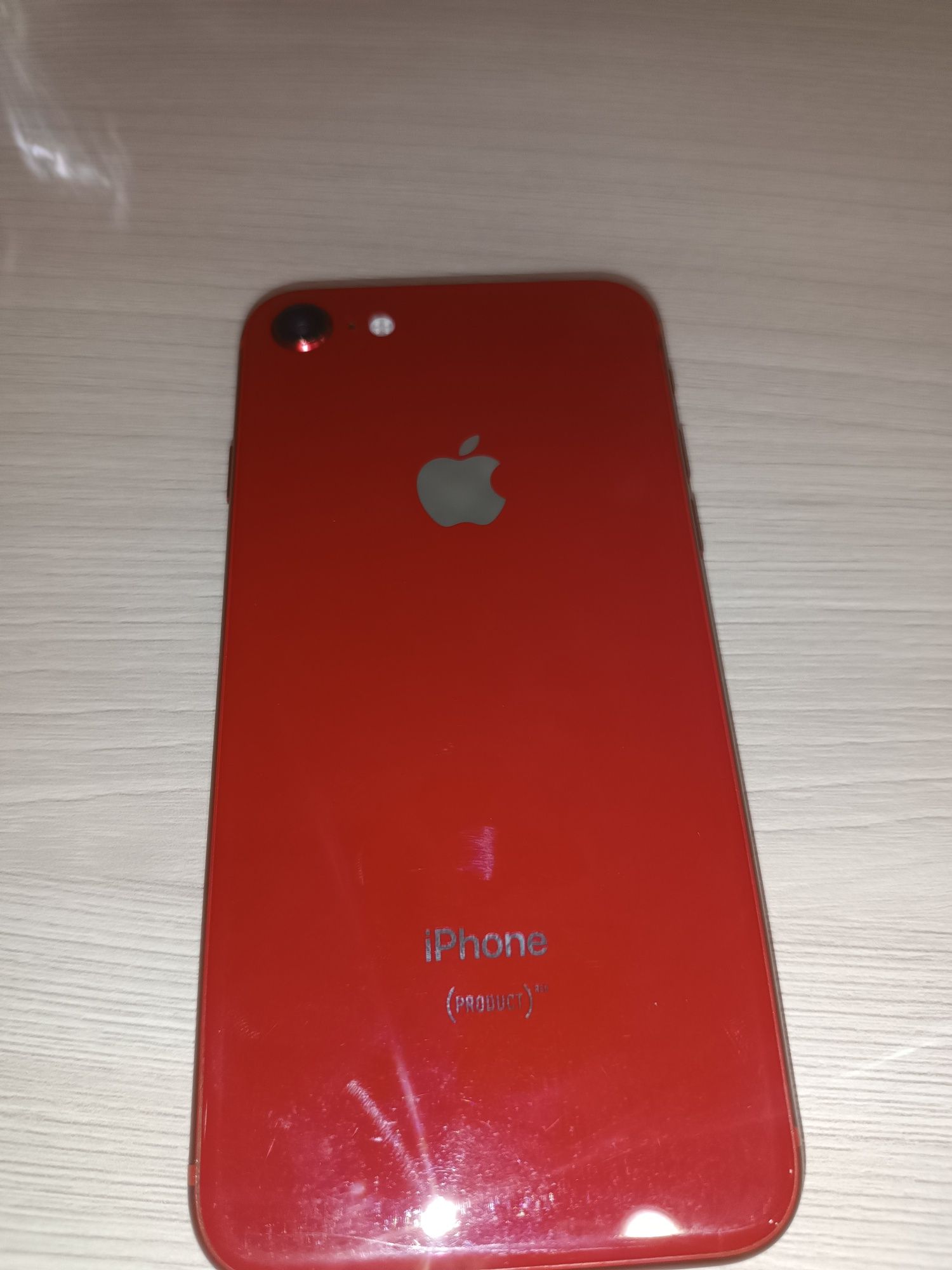 Продам или обменяю iPhone 8